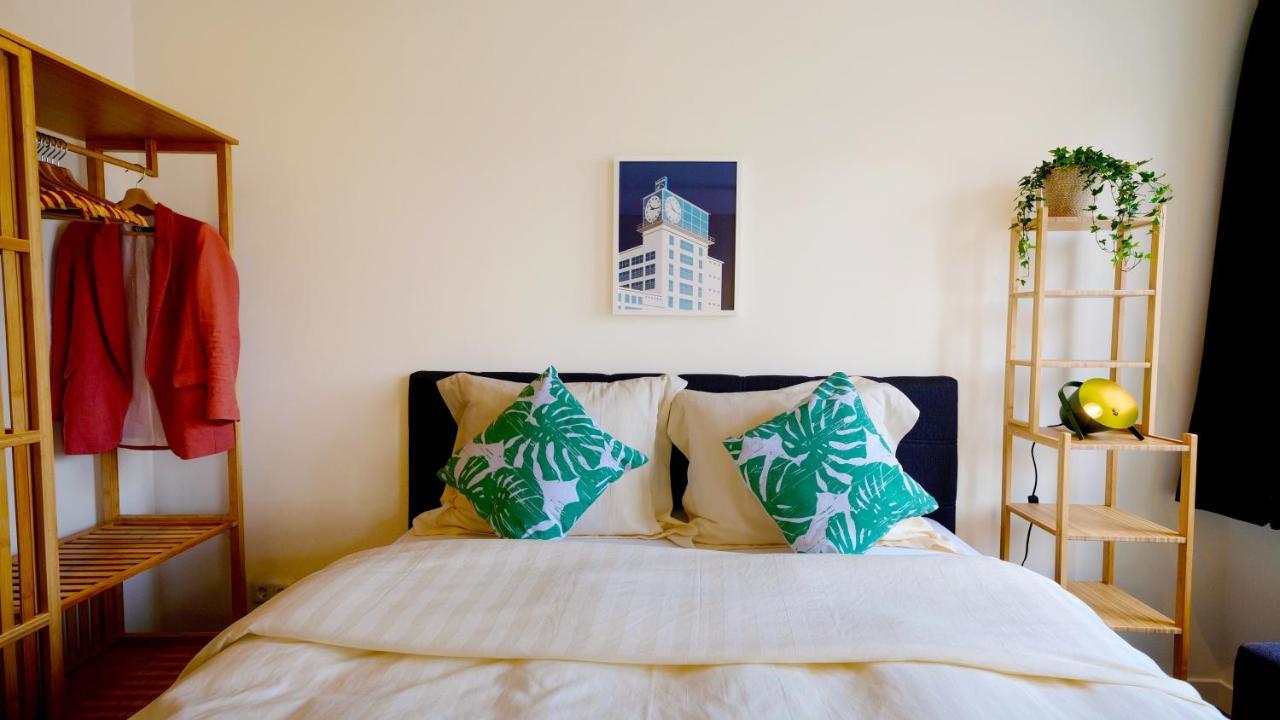 Sunny 45M2 Penthouse With Balcony And Terrace - R65C Apartman Eindhove Kültér fotó
