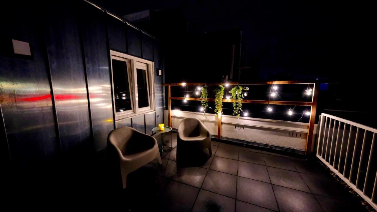 Sunny 45M2 Penthouse With Balcony And Terrace - R65C Apartman Eindhove Kültér fotó