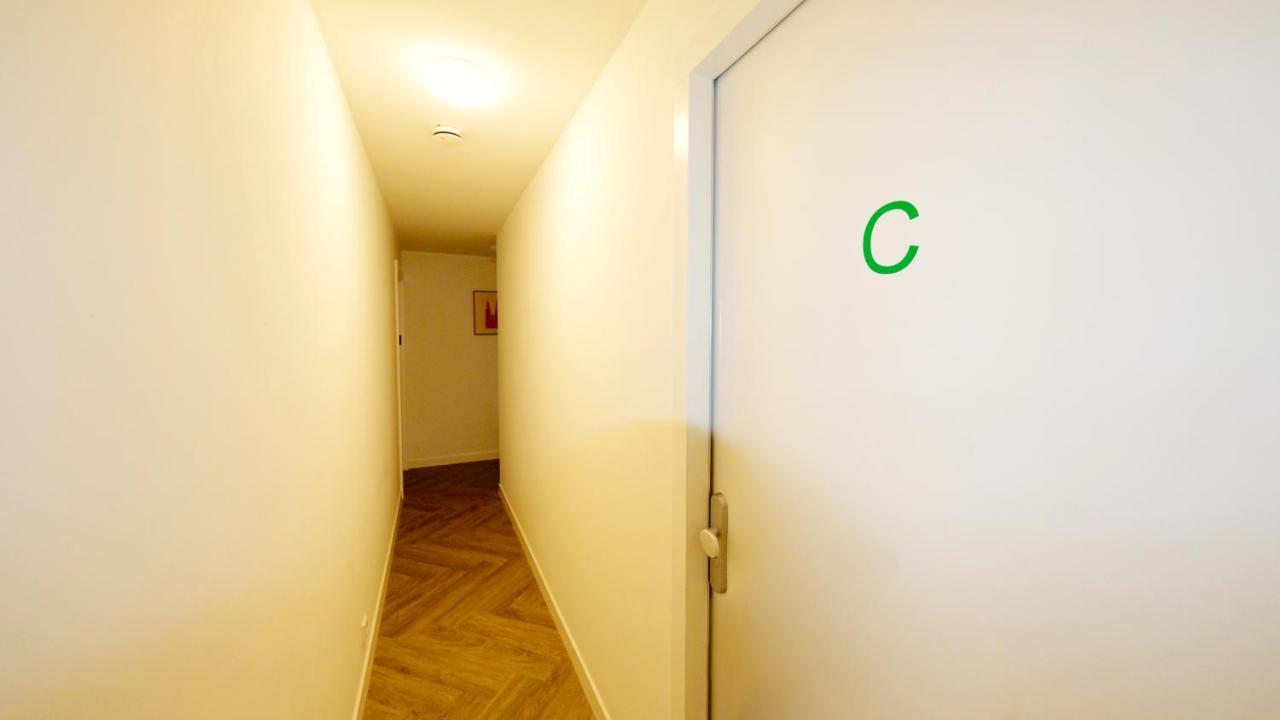 Sunny 45M2 Penthouse With Balcony And Terrace - R65C Apartman Eindhove Kültér fotó